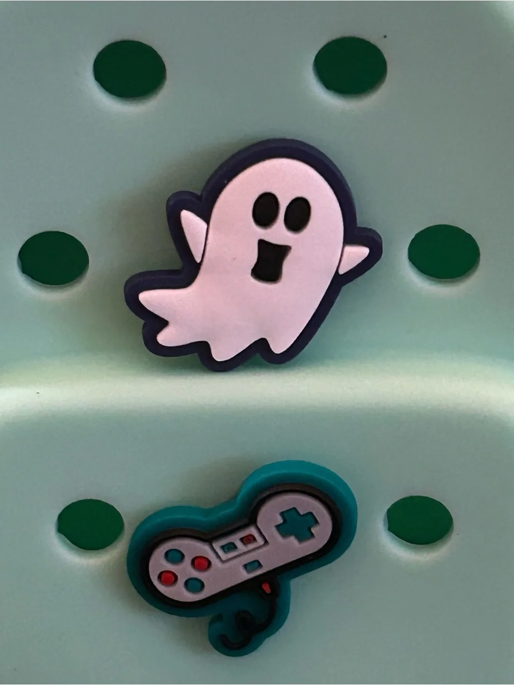 Kids Mint Green Mini Silicone Bag Charm Keychain Case w/Ghost & Controller Charm